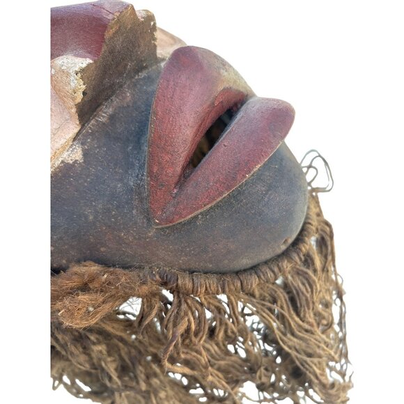 Dan African Tribal Mask With Raffia Hair & Cowrie Shells Decor - Picture 14 of 16